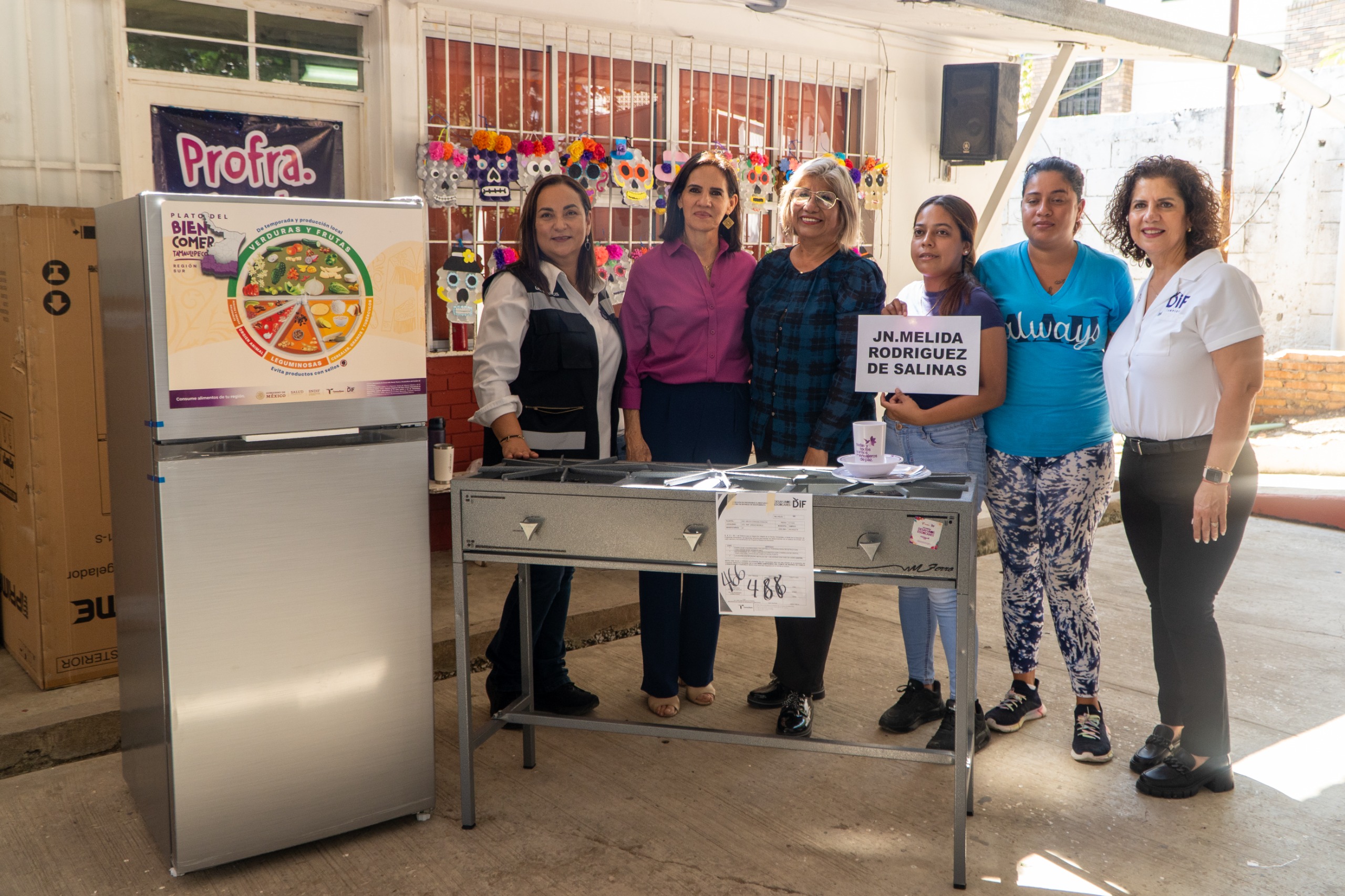 DIF Tampico y DIF Tamaulipas Entregan Mobiliario y Equipo a Comedores Escolares y Comunitarios