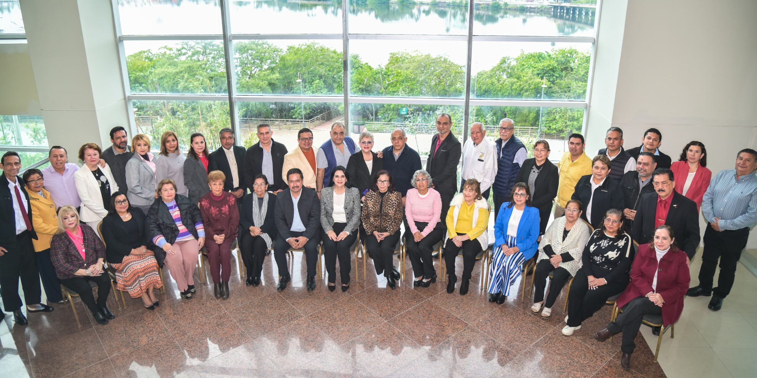 Fortalece Mónica Villarreal Alianza con el Sector Educativo