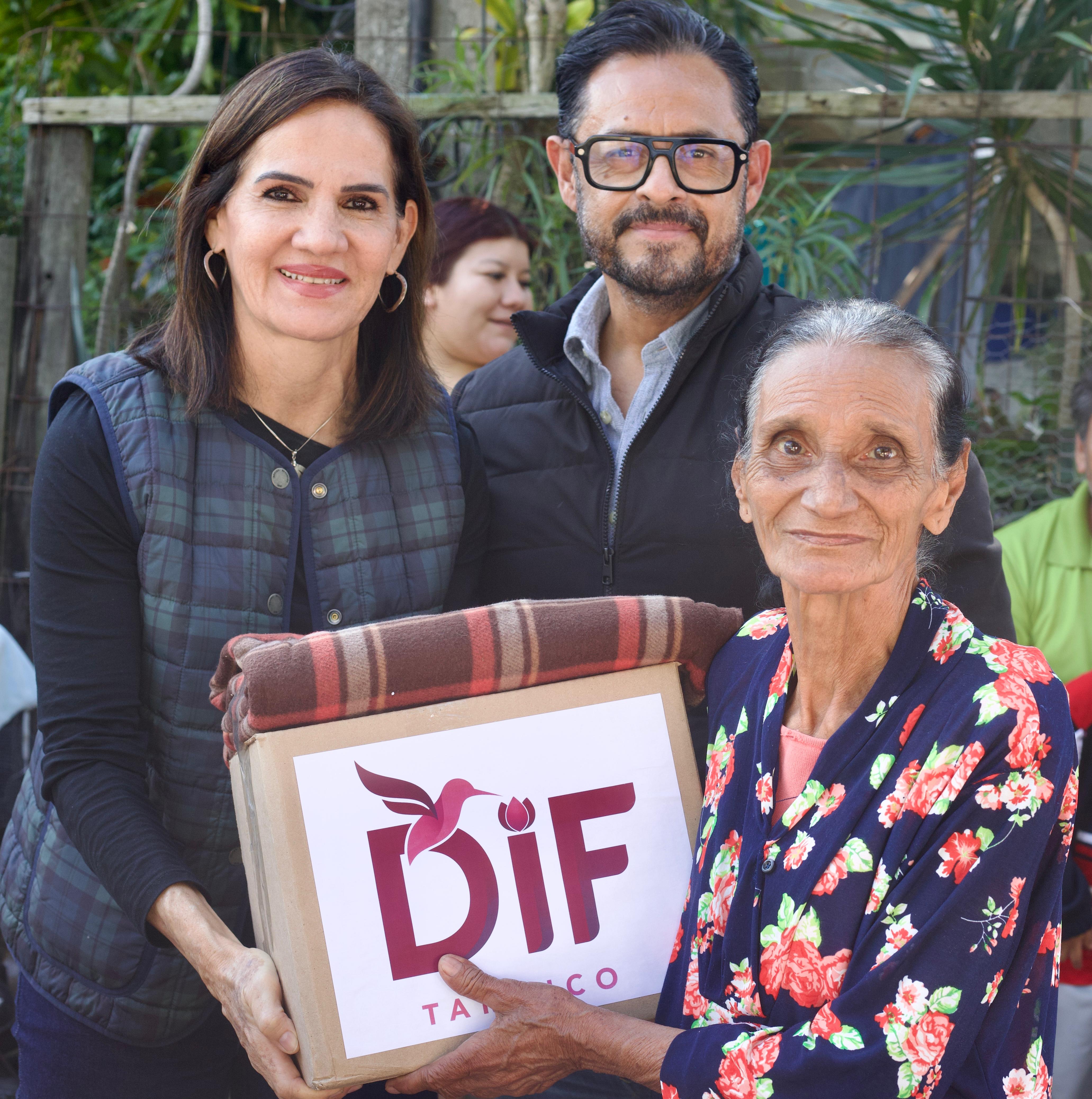 Entrega DIF Tampico más de 300 Despensas en Sectores Vulnerables