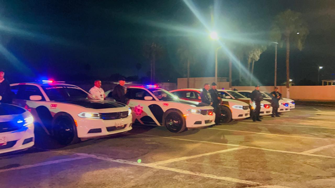 Formalizan su unión 13 parejas en el CEDES de Matamoros