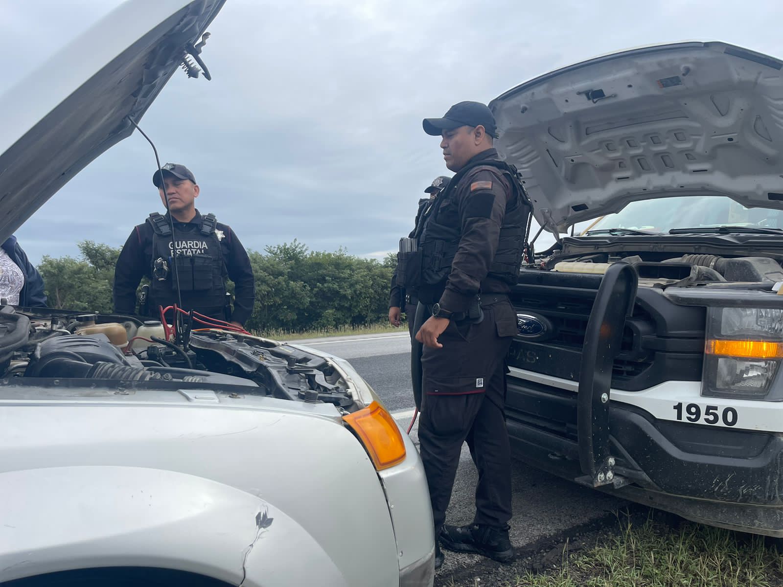 Guardia Estatal brinda asistencia a conductores que requieren algún tipo de apoyo