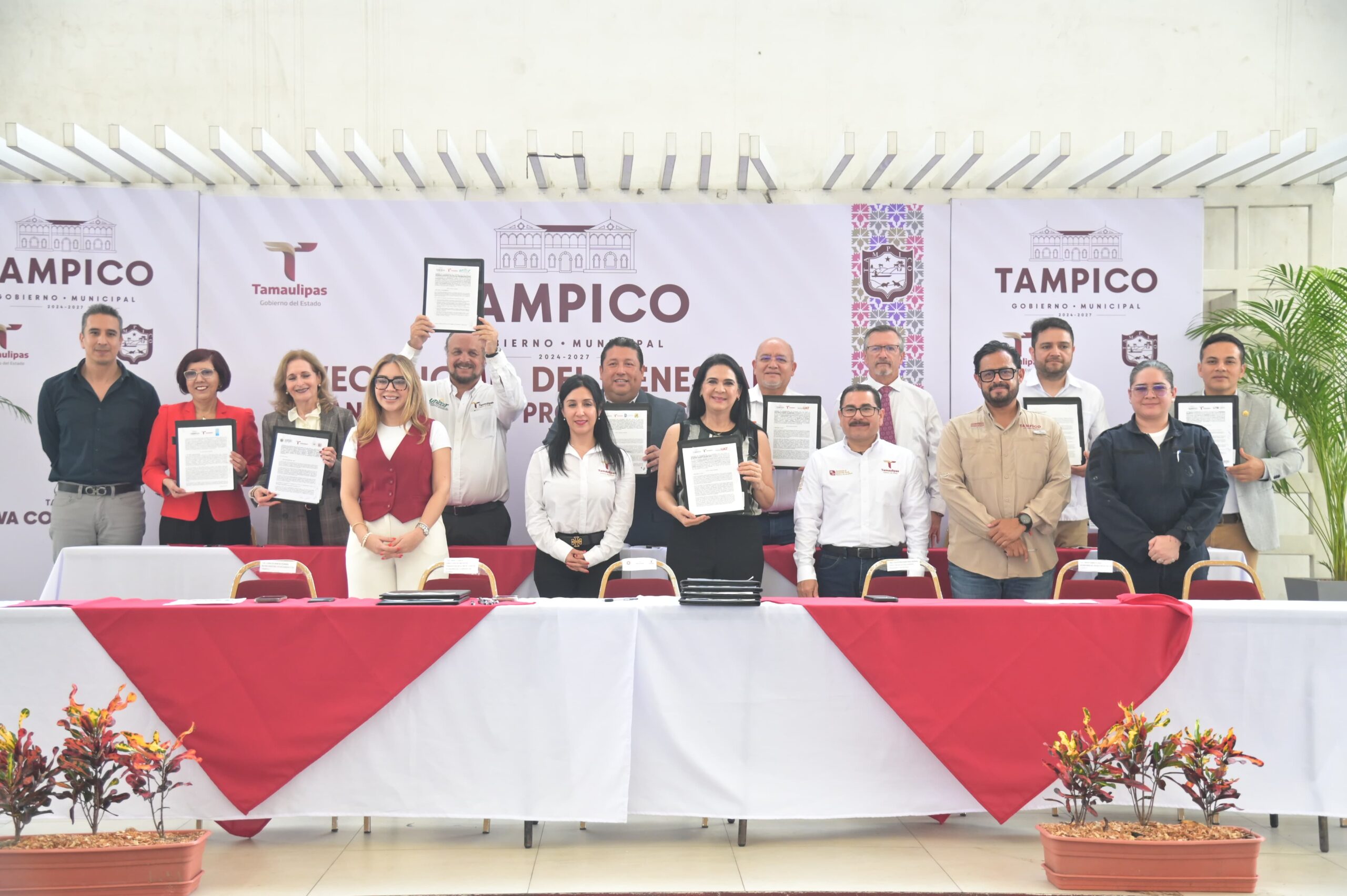 Encabeza Mónica Villarreal CVIII Aniversario de la Constitución Mexicana