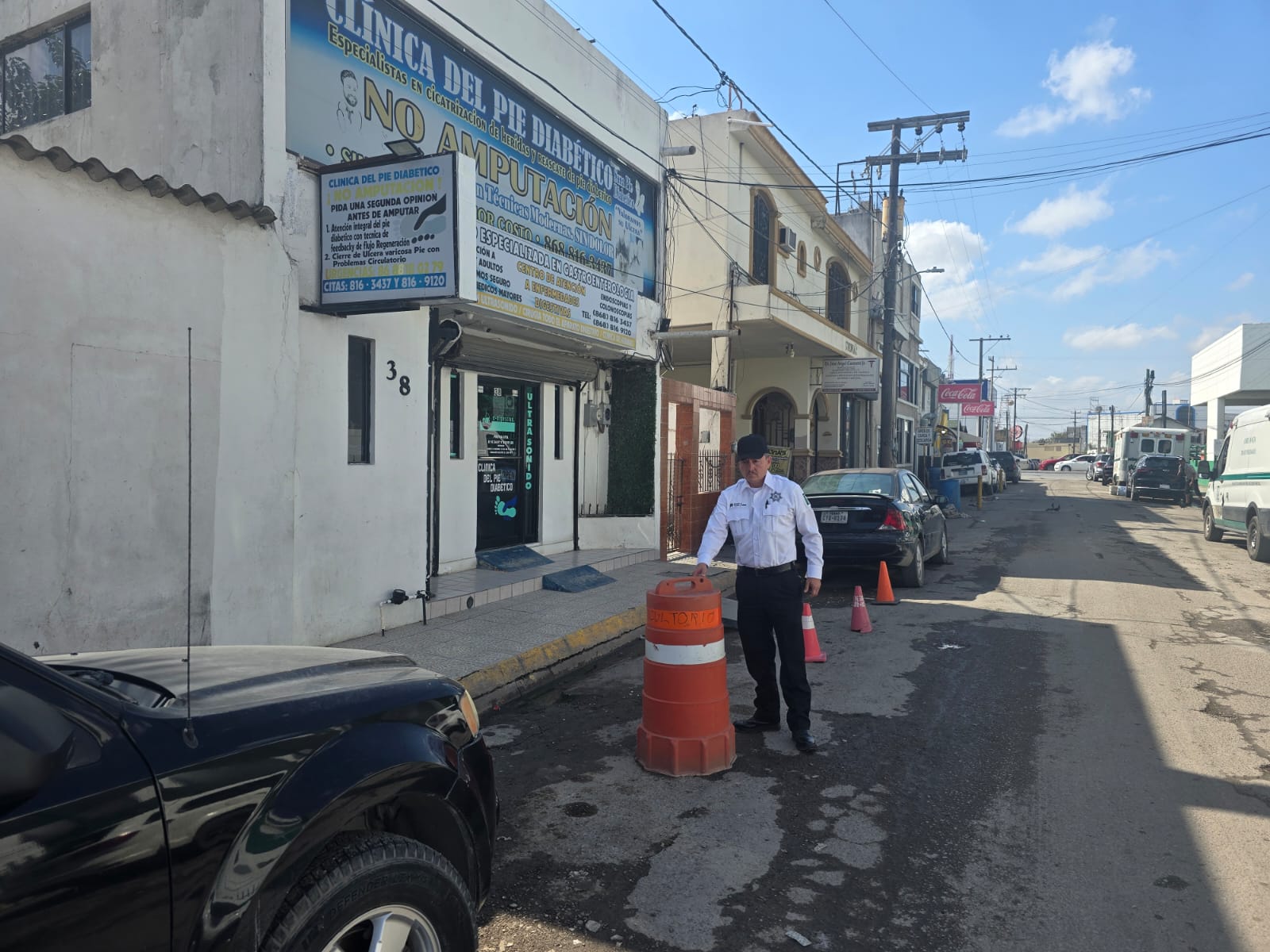 Retiran autos mal estacionados en operativo «Limpiando mi ciudad»