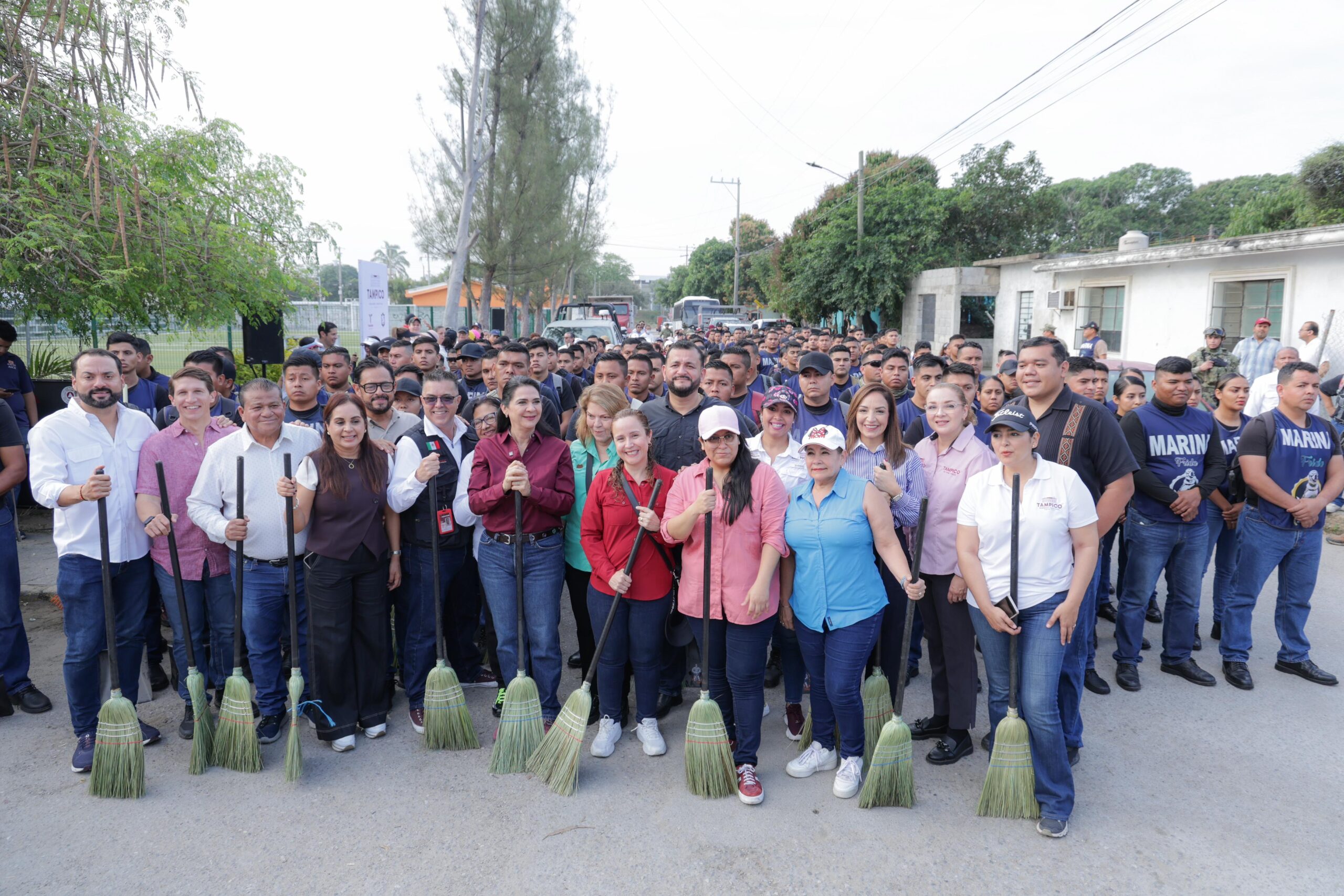 Encabeza Mónica Villarreal Mega Jornada de Limpieza en la Zona Norte