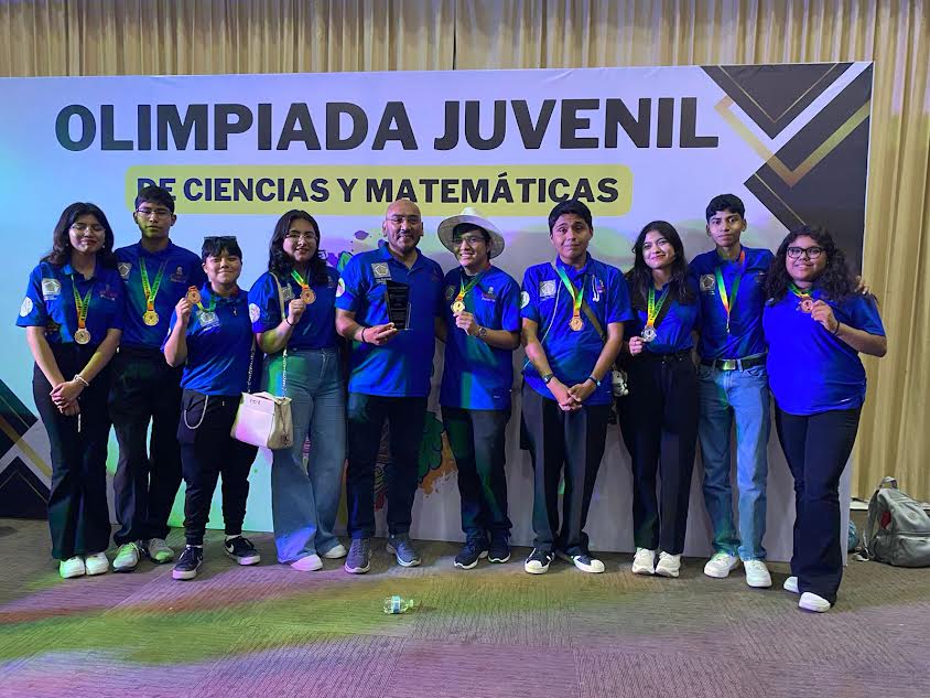 Estudiantes del COBAT ganan medallas en la Olimpiada Juvenil de Ciencias y Matemáticas