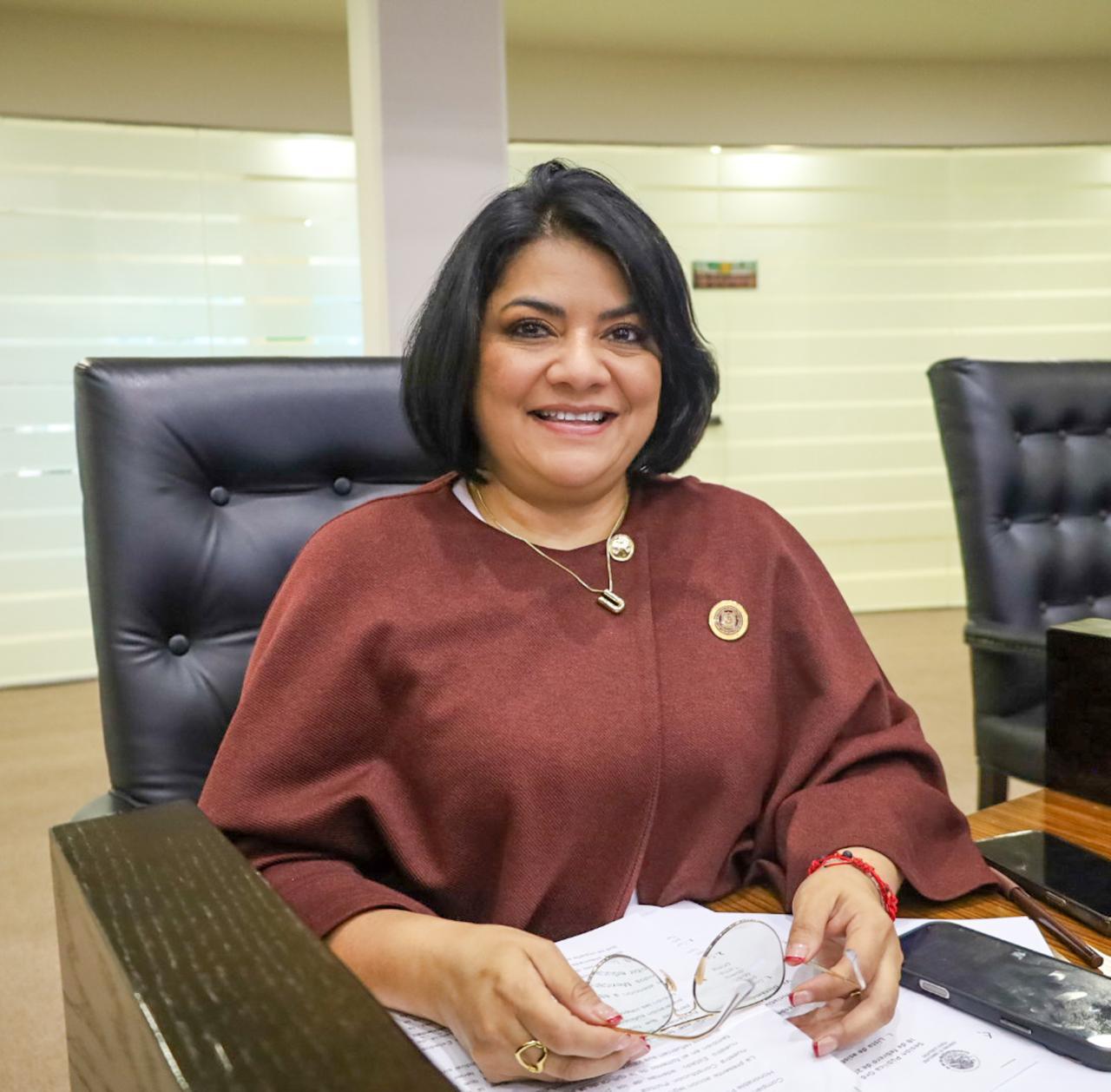 Propone Úrsula Salazar contemplar en la Ley de Salud estatal, atención a la salud masculina.