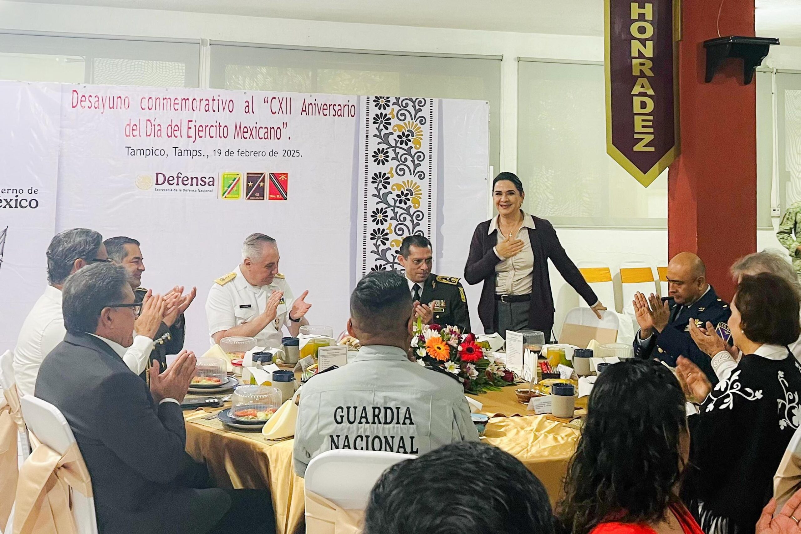 Participa Mónica Villarreal en el CXII Aniversario del Ejército Mexicano