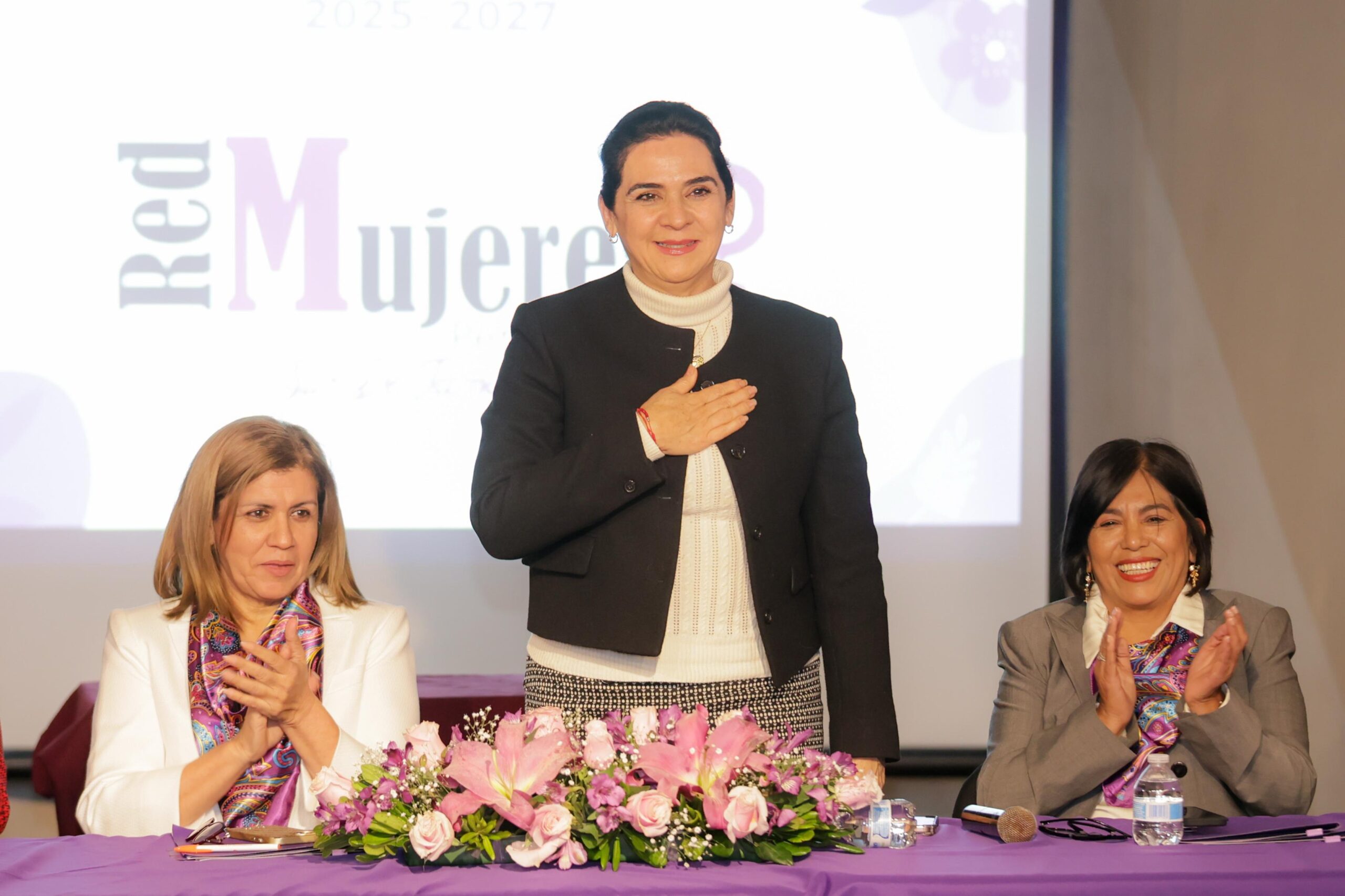 Asiste Mónica Villarreal a Renovación de Mesa Directiva de la Red de Mujeres Periodistas
