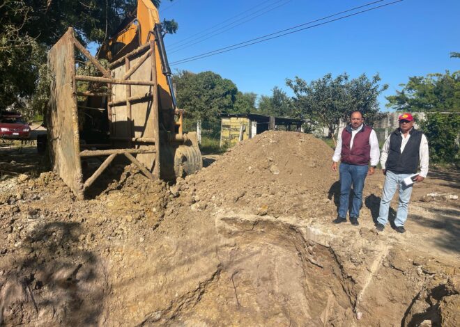 Supervisa gerente general de COMAPA Altamira reposición de colector en Villerías