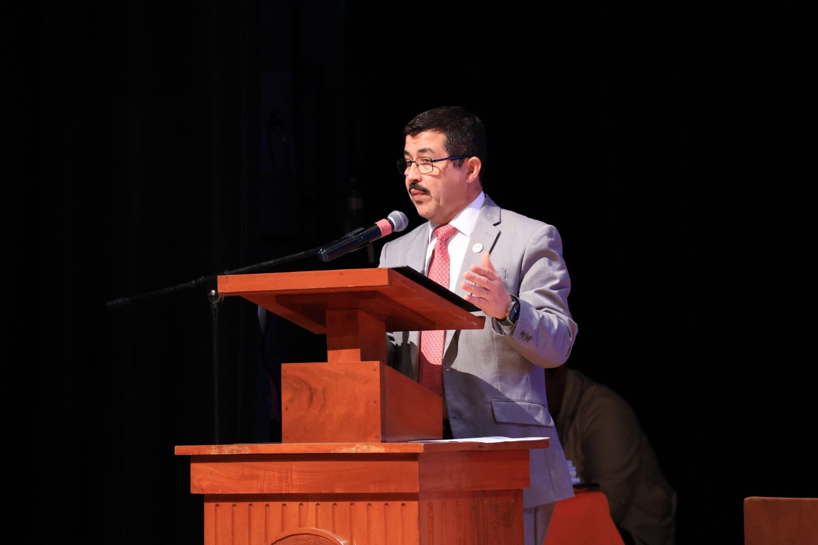 Preside rector graduación de 246 egresados de la UAT en Tampico