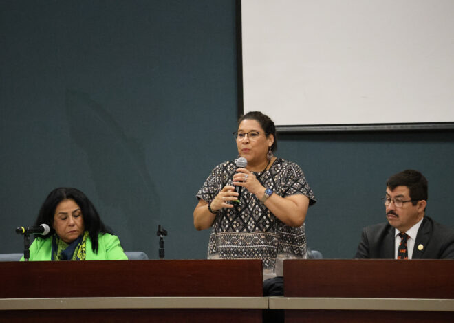 La ministra Lenia Batres dicta conferencia en la UAT