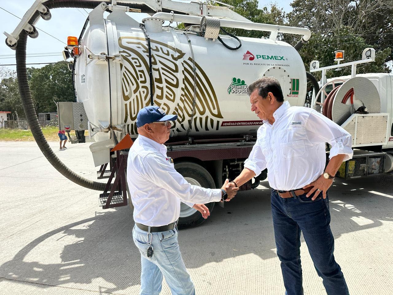 Supervisa gerente general de COMAPA Altamira mejoras al drenaje en colonia Lázaro Cárdenas