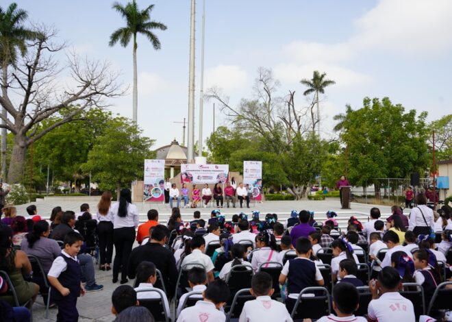 Entrega CRETAM constancias a docentes que cursaron Diplomado TEA