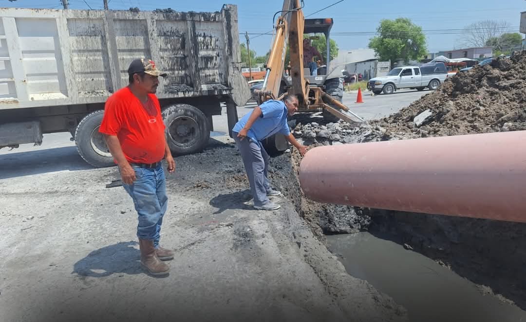 Reparan colector de 30 pulgadas; Gobierno Municipal continúa sirviendo a la comunidad