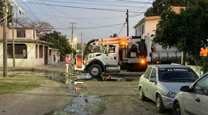 Efectúa COMAPA Altamira sondeo y desazolve de líneas de drenaje