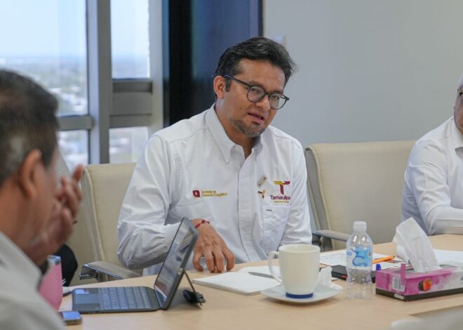 Dialoga secretario de Desarrollo Energético de Tamaulipas con ejidatarios de Llera