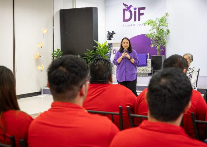 Atestigua María de Villarreal entrega de donativo de la campaña de redondeo de Oxxo en Tamaulipas