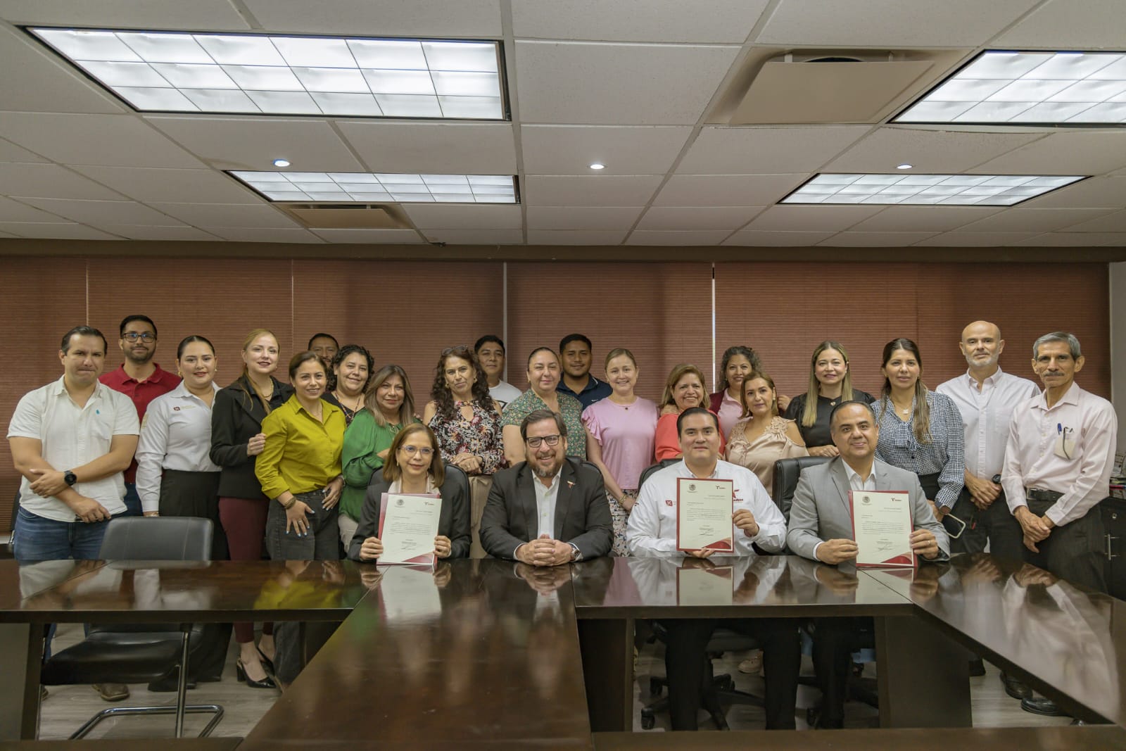 Dan nombramientos a titulares de subsecretarías en la SET