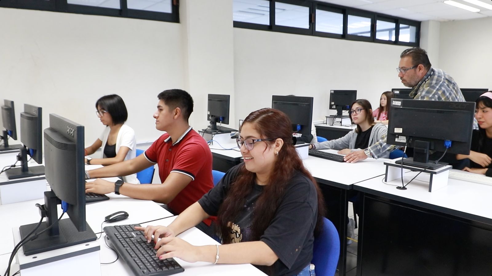 Por estrenar nueva carrera en Inteligencia Artificial y Robótica en la UT Matamoros