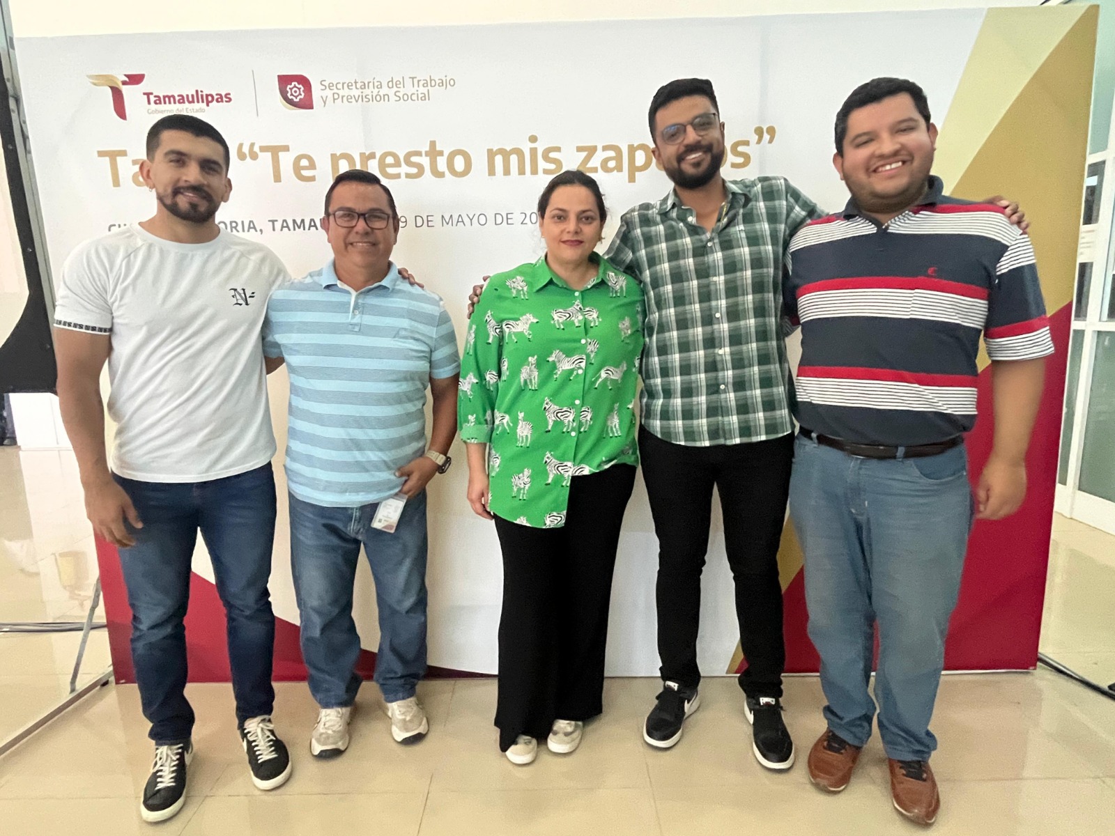 Participa personal de la Secretaría de Obras Públicas en taller “Te presto mis zapatos”