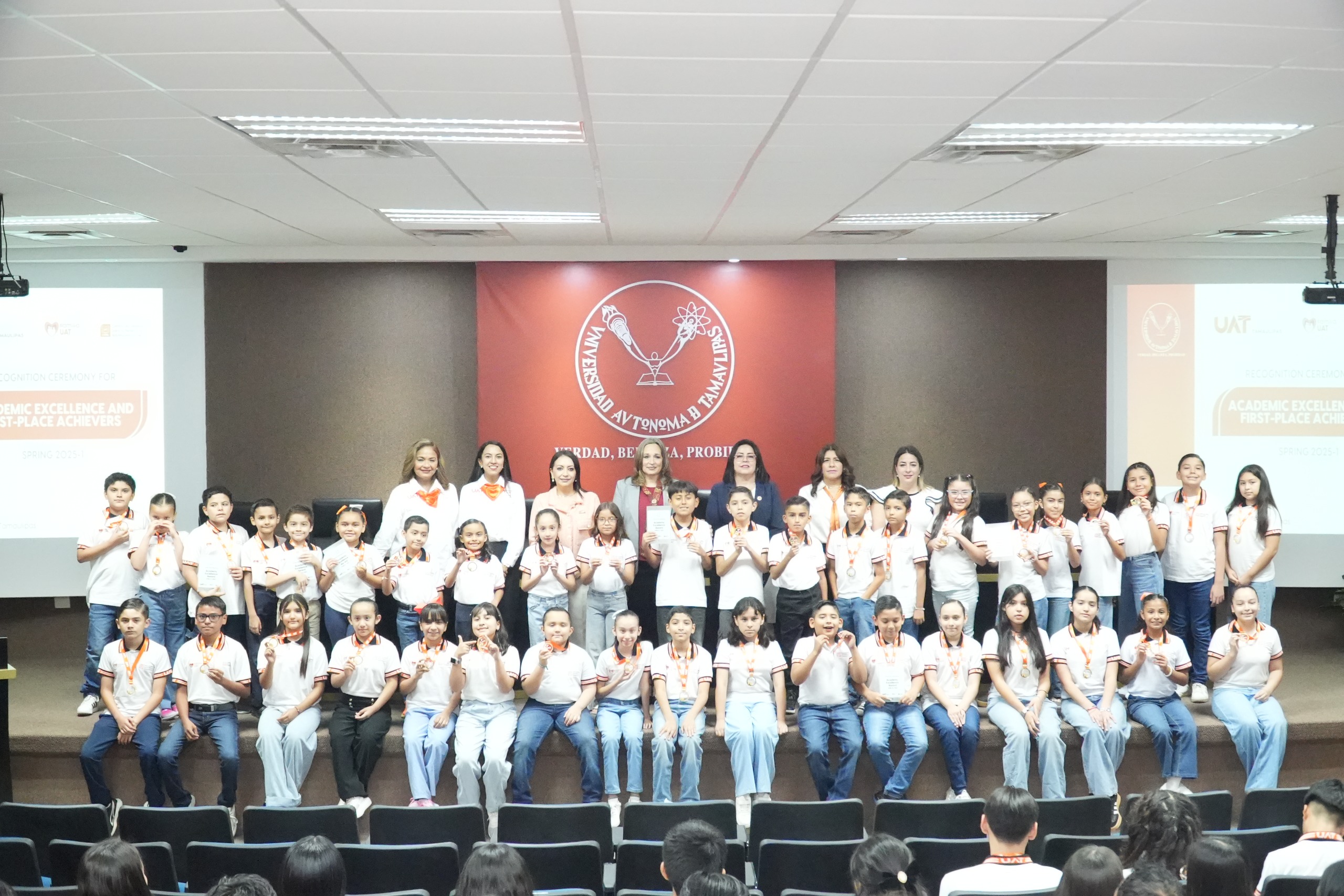 El CEINA-UAT celebra la excelencia educativa de sus estudiantes