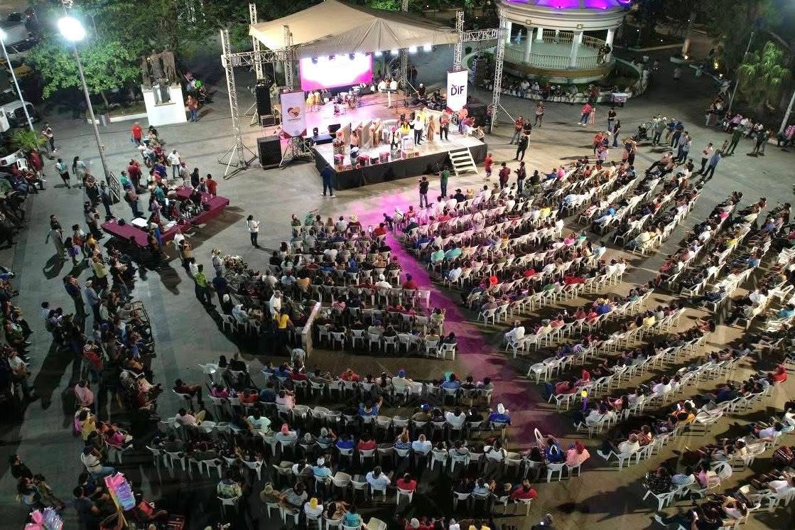 Festeja DIF Altamira en grande a los papás altamirenses