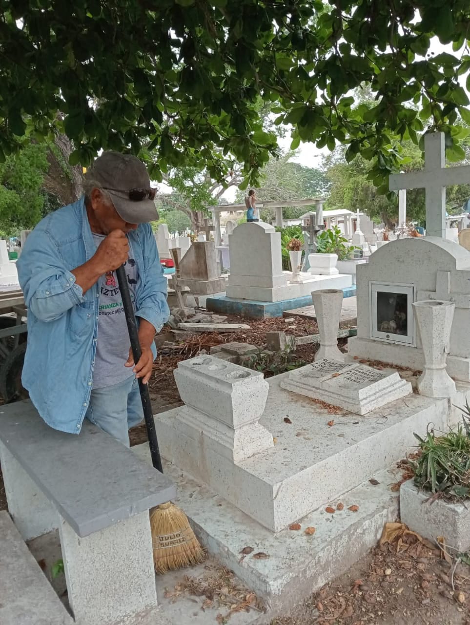 Gobierno de Tampico intensifica Jornada de Limpieza en Cementerios