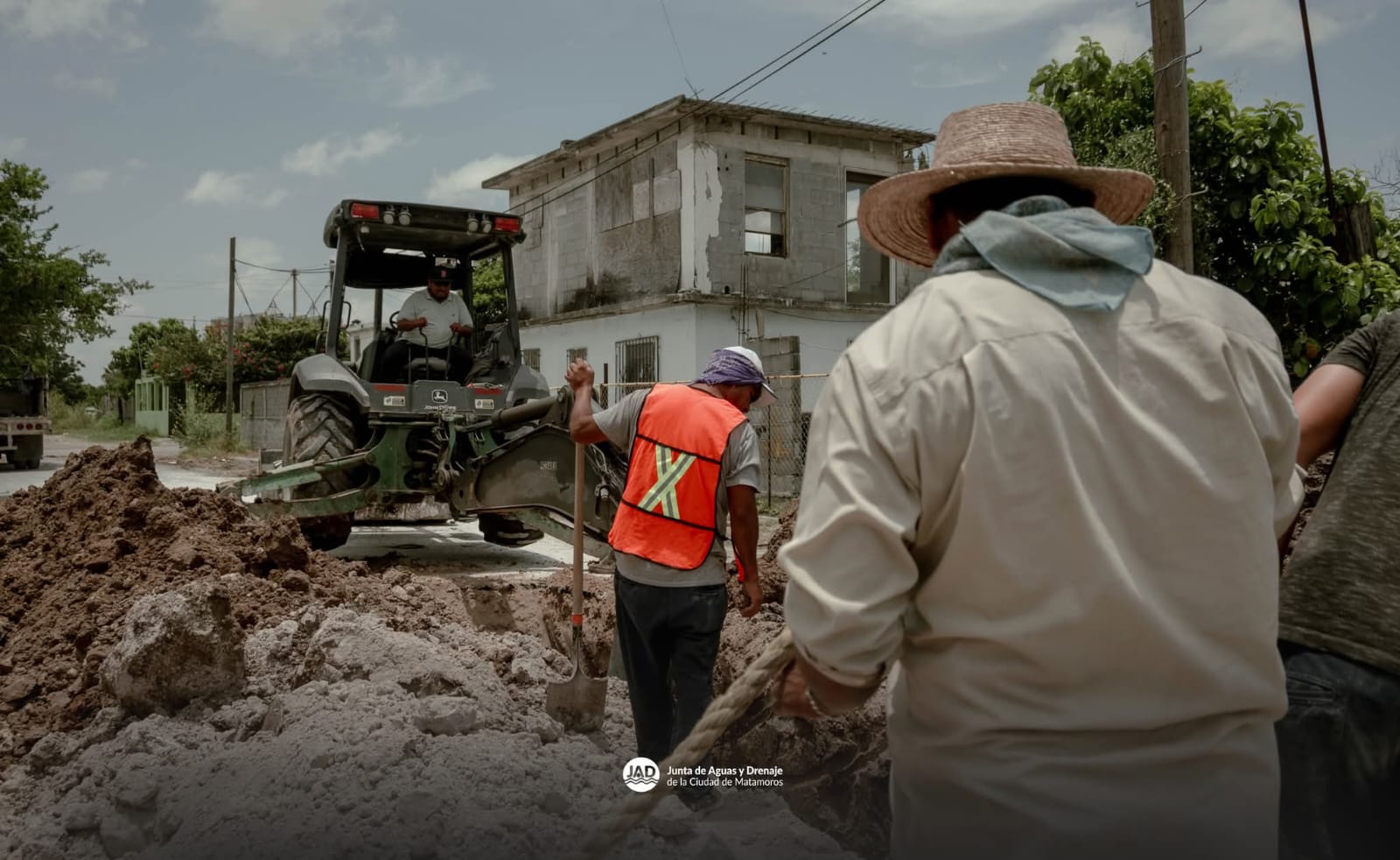 Colonia Lázaro Cárdenas se beneficia con obras hidráulicas del Gobierno Municipal