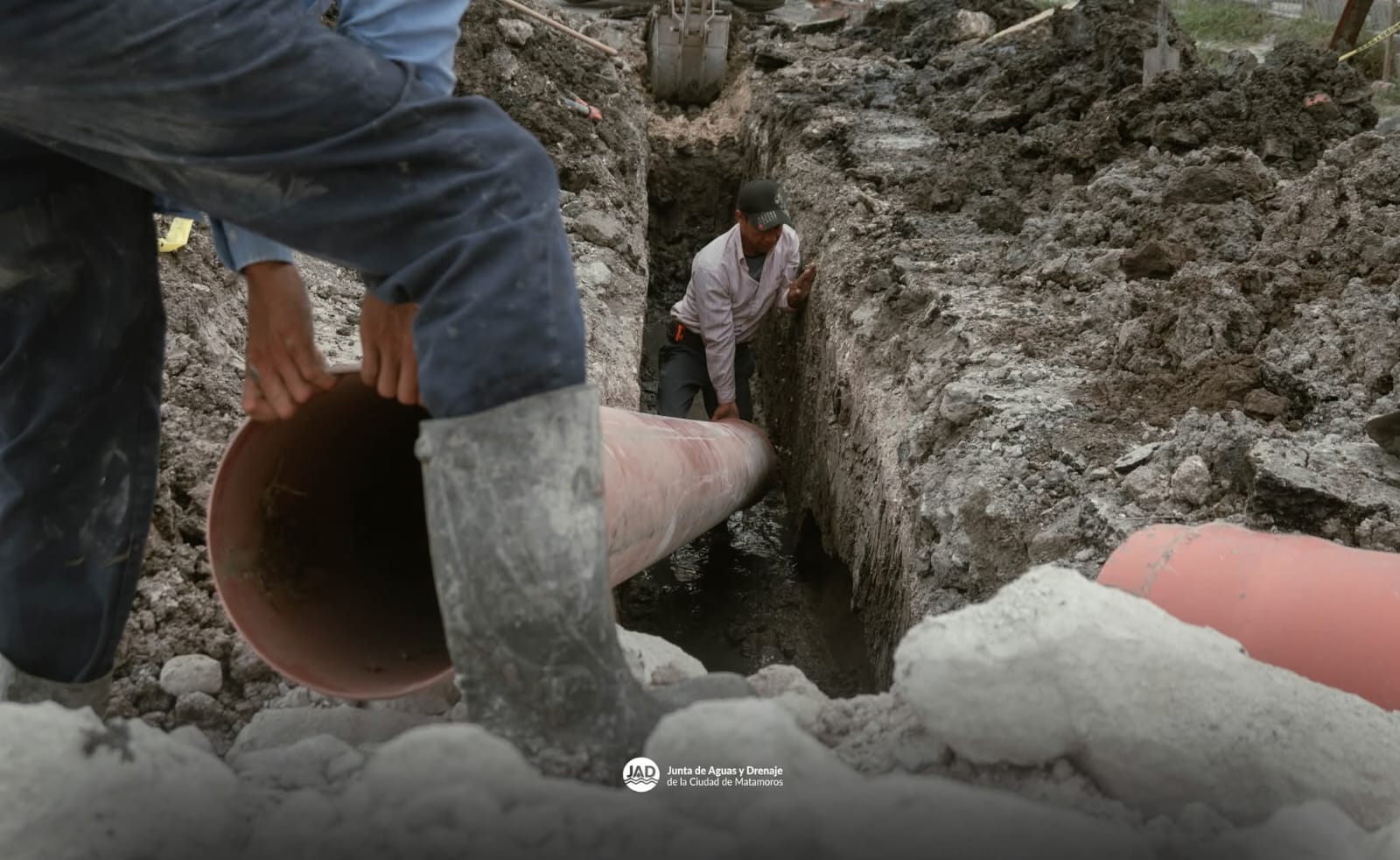 Avanza la rehabilitación del drenaje sanitario en el Parque Industrial Cylsa con apoyo del Gobierno Municipal