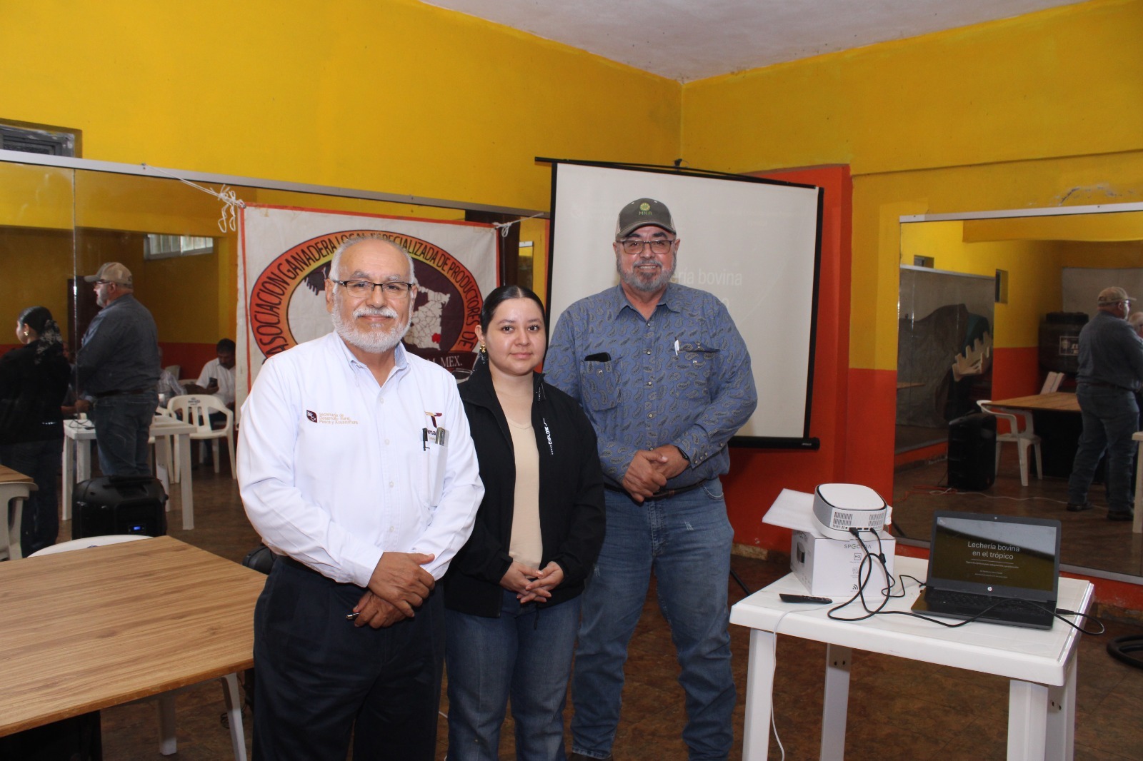 Capacita Gobierno de Tamaulipas a productores lecheros de Aldama