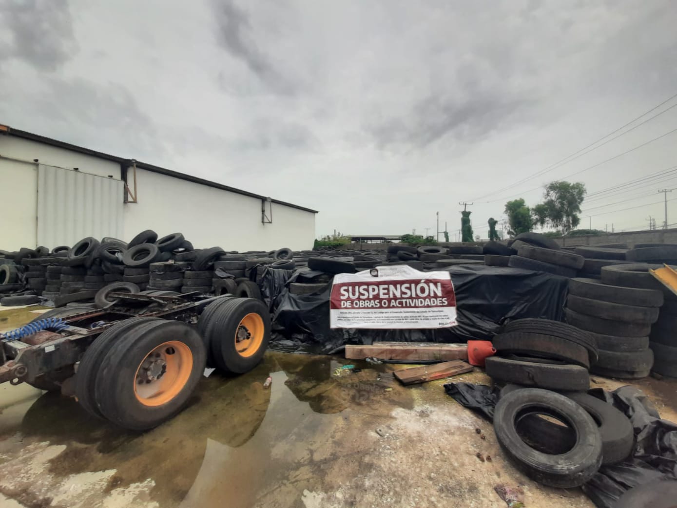 Clausura la PAUT centro de reciclaje de llantas; carecía de permisos