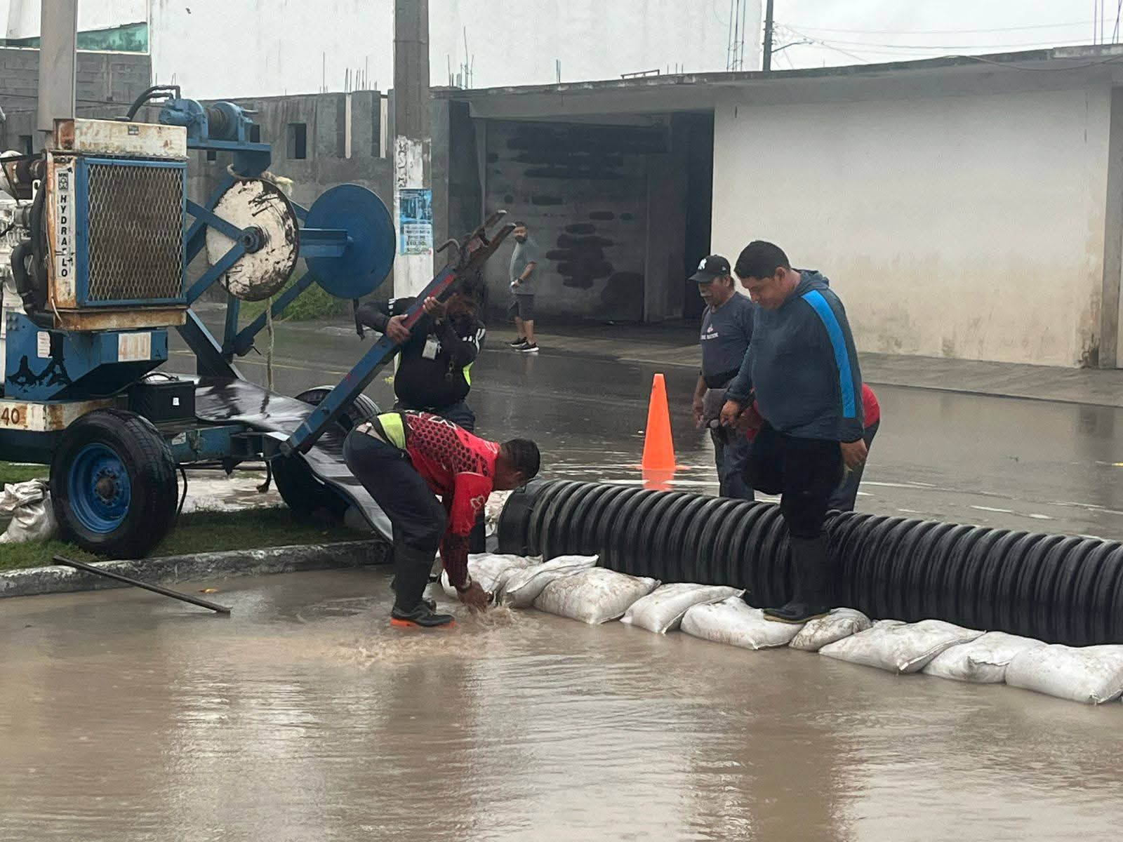 Gobierno de Matamoros: Son diez los equipos de bombeo que se mantienen para el desagüe de la ciudad