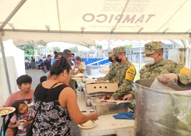 Cocina Comunitaria establecida por personal del Ejército en el Centro de Bienestar.