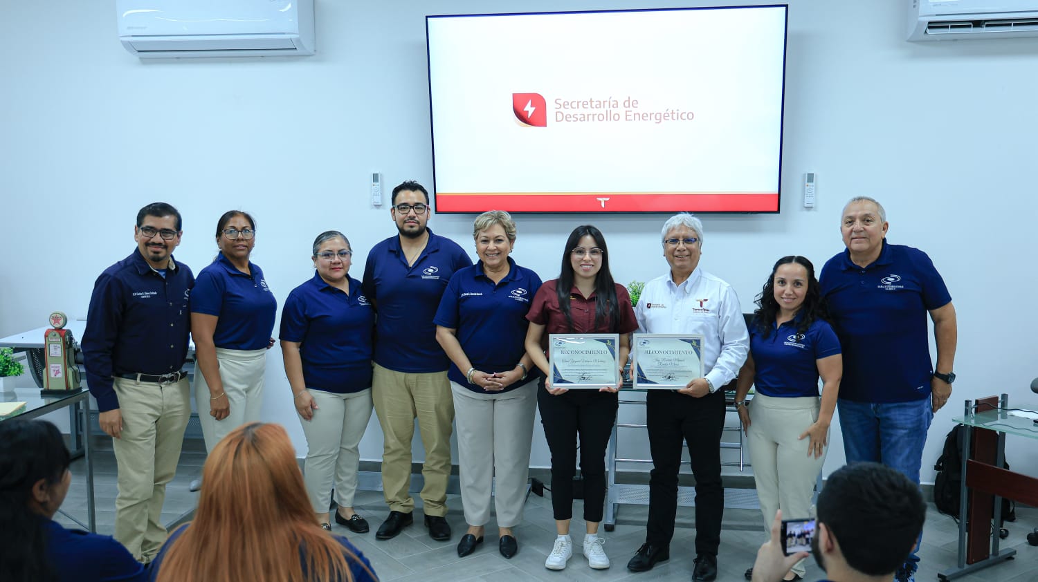 Da SEDENER capacitación sobre marco normativo y regulatorio del sector eléctrico a empresarios de Miguel Alemán