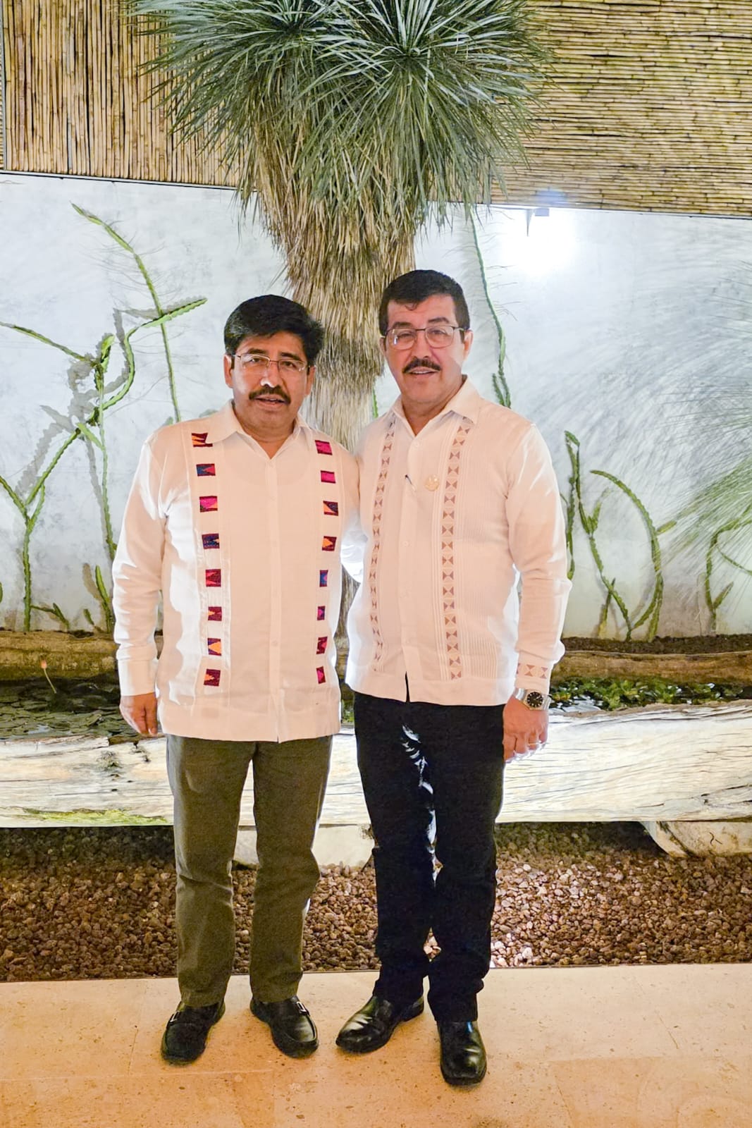 Participa rector de la UAT en reunión nacional con el jurista Hugo Aguilar