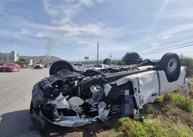 Guardia Estatal atiende volcadura en la Carretera Federal 101