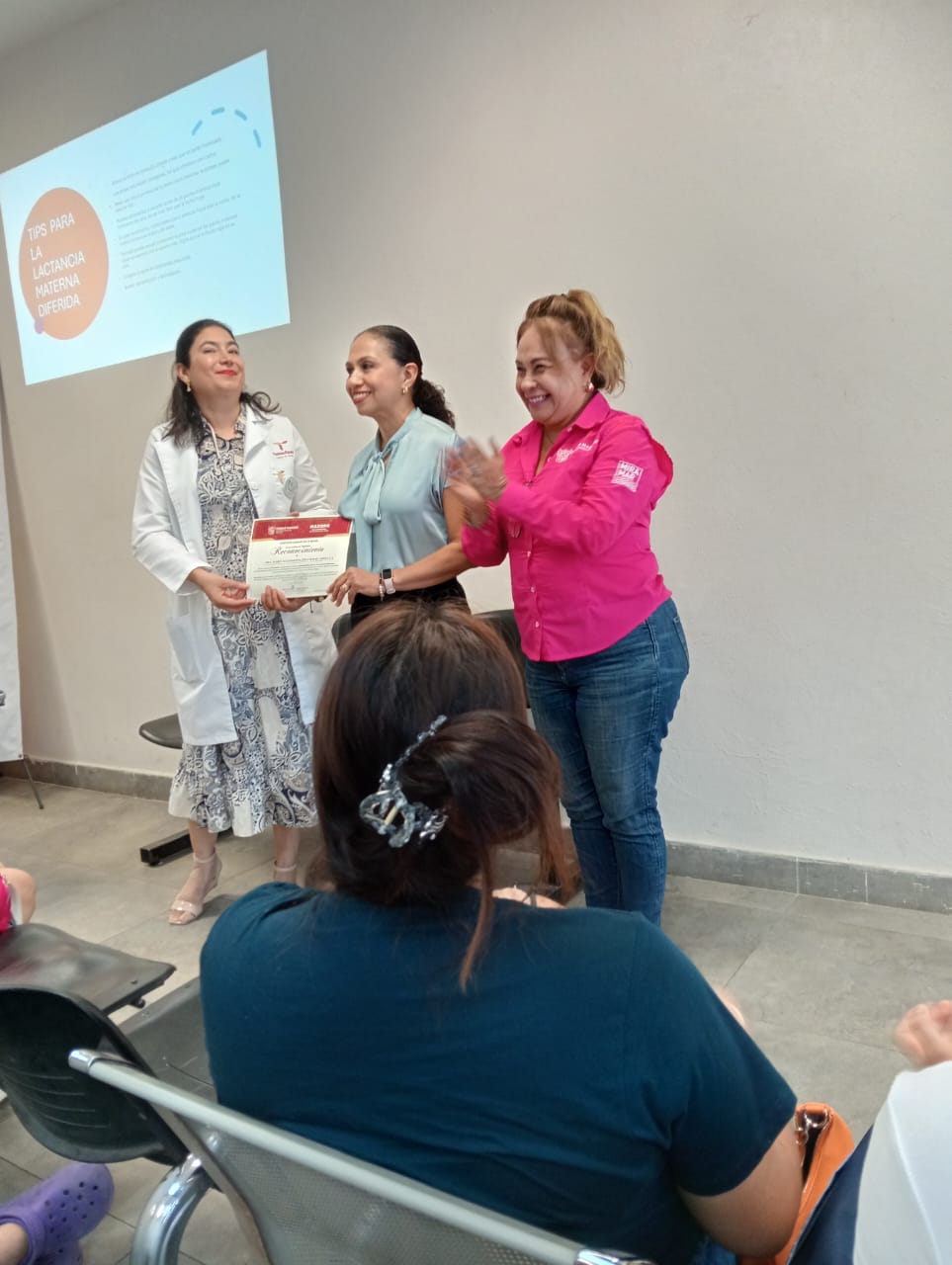 Promueven la importancia de la lactancia materna