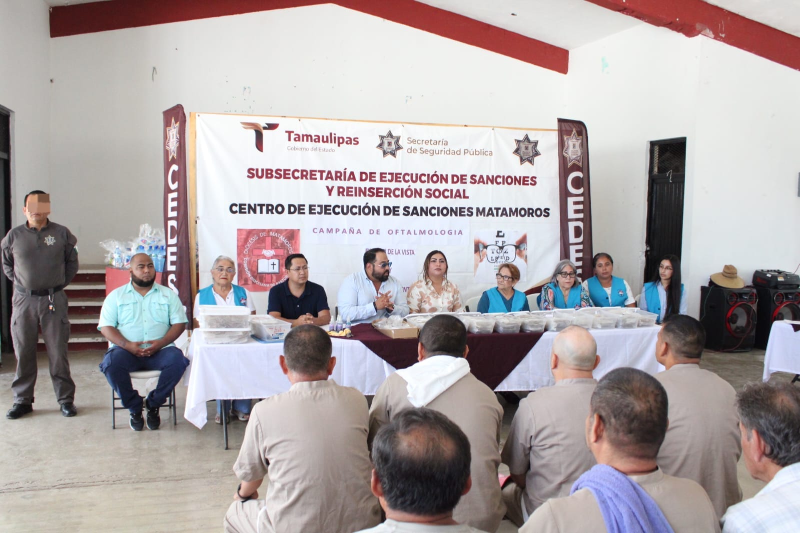 Reciben PPLs 160 pares de lentes en CEDES Matamoros