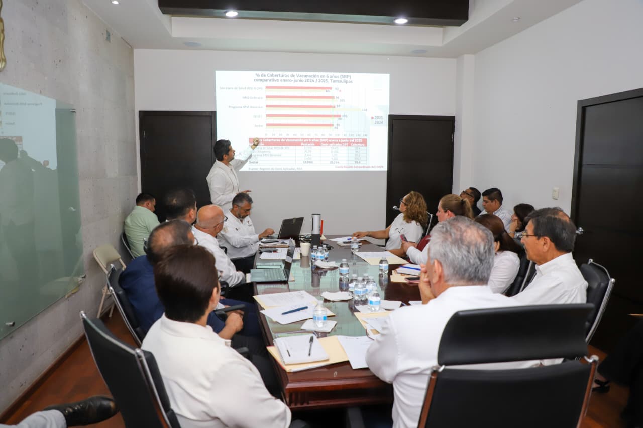 Fortalece SST Programa de Vacunación Universal