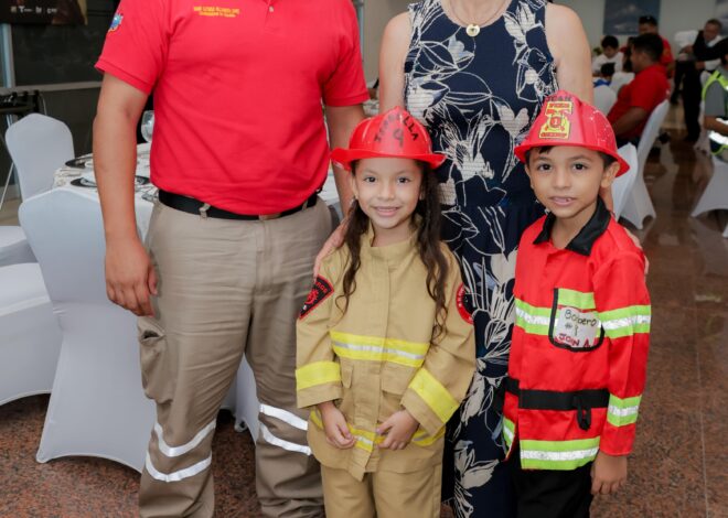 Reconoce Mónica Villarreal labor del Cuerpo de Bomberos en su día