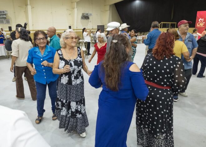 DIF Matamoros celebra a los adultos mayores con Baile de Coronación en el marco del Día del Abuelo