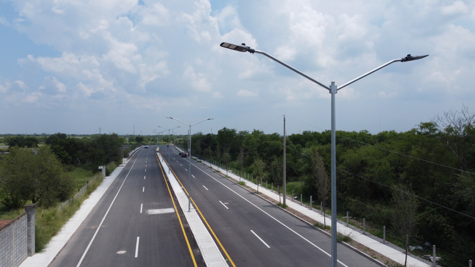 Impulsa Gobierno de Américo Villarreal desarrollo urbano con nuevas luminarias en Tamaulipas