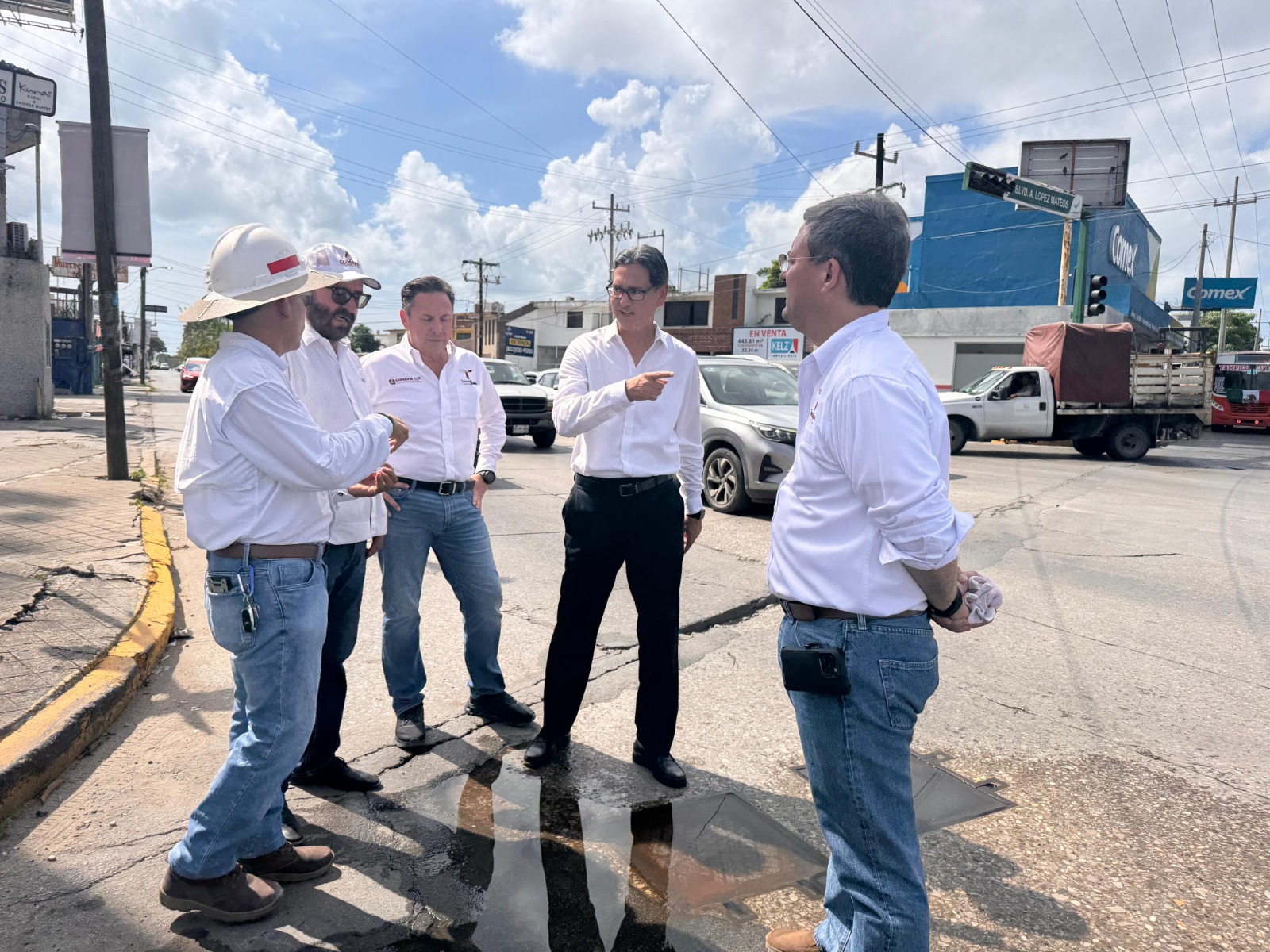 Secretario de Recursos Hidráulicos y equipo de COMAPA SUR supervisan avances en obras de drenaje sanitario en Ciudad Madero