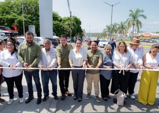 Mónica Villarreal inaugura obras de reencarpetado por 6 MDP
