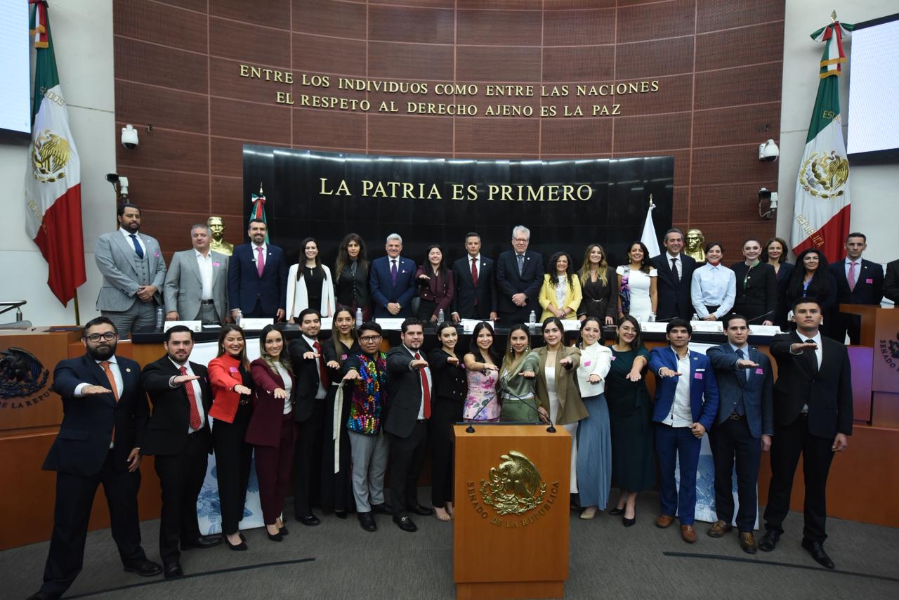 Los jóvenes contribuyen al presente y futuro de nuestro país: Senadora Olga Sosa Ruíz
