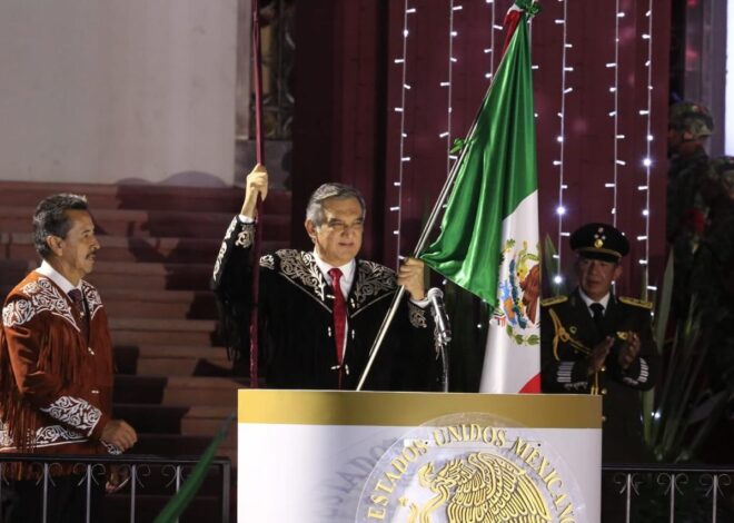Da Américo Villarreal Grito de Independencia junto a miles de familias tamaulipecas