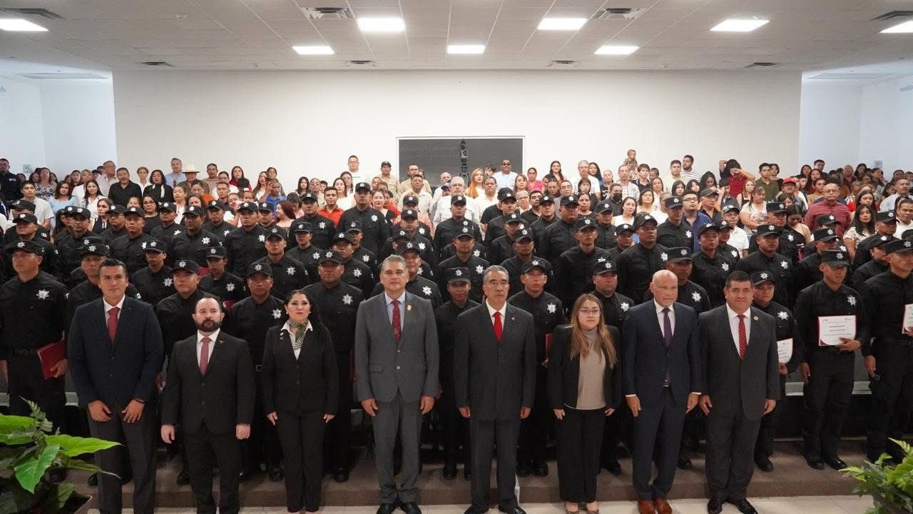 Se gradúan 83 cadetes del Curso de Formación Inicial para Guardia Estatal en la USJT