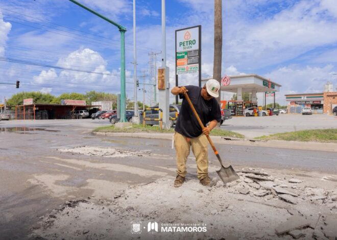 Gobierno de Beto Granados trabaja en el mejoramiento vial de la colonia Obrera y otros sectores de Matamoros