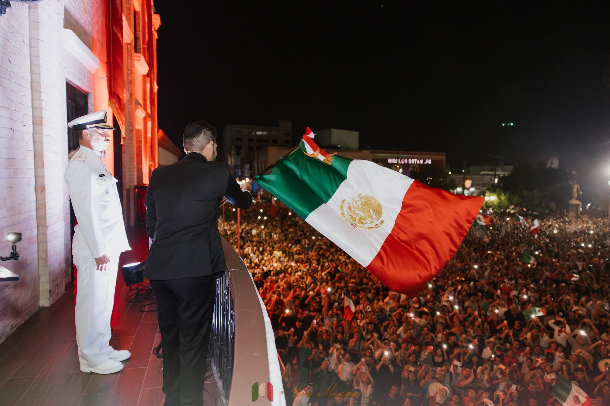 Matamoros celebra con orgullo el Grito de Independencia; más de 10 mil personas acompañan al alcalde, Beto Granados
