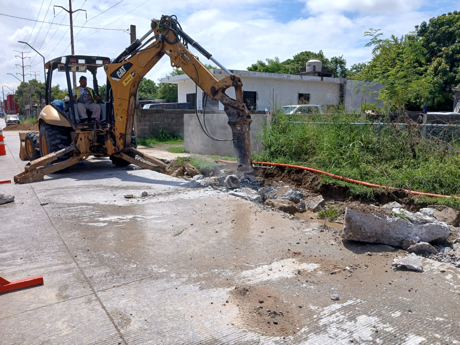 COMAPA Sur avanza en la modernización de colectores en la zona norte de Tampico